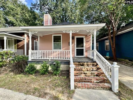 1024 Price Avenue active home in Elmwood Park, Columbia, SC