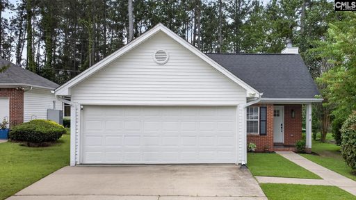140 Twin Oaks Lane active home in Reflections, Columbia, SC