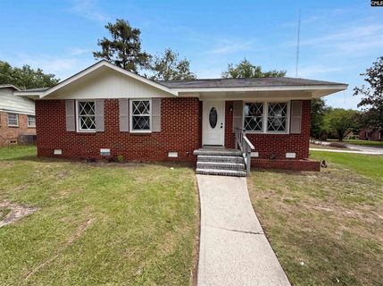 320 Redwood Court pending home in Trenholm Acres, Columbia, SC