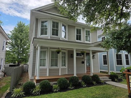 Homes in Elmwood Park, Columbia