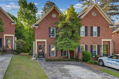 121 Wandering Brook Road active townhome in Carmel Commons, Irmo, SC