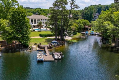 520 Sail Point Way active home in Wexford On The Lake, Columbia, SC