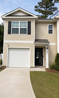 12 Almeda Court A active townhome in Willow Commons, Lugoff, SC