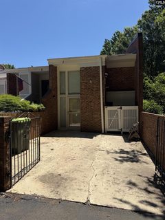 1 High Hill Road