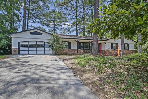 818 Kingsbridge Road active home in Gardendale, Columbia, SC
