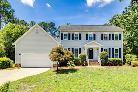 Homes in Woodlands Ridge, Columbia