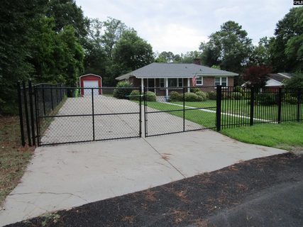 1609 Mccaw Road active home in Mossley Hills, Columbia, SC