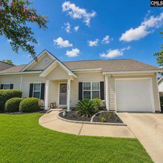 Homes in Avebury, Columbia