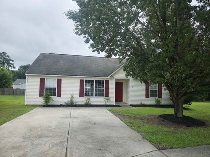 9 Killian Green Court pending home in Killian Green, Columbia, SC