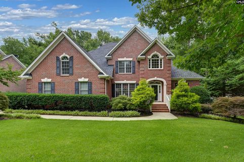 221 Alston Circle active home in Governors Grant, Lexington, SC