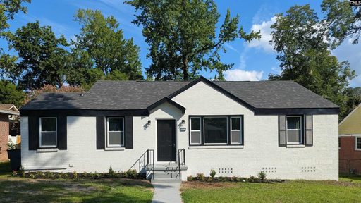 5112 Burke Avenue active home in College Place, Columbia, SC