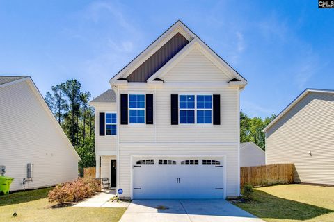 716 Wimbee Court active home in Willow Lake, Blythewood, SC