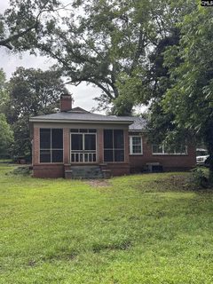 225 Oak Hill Road active home in Lake Dogwood, Eastover, SC