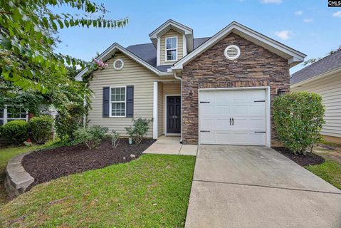 236 Cinnamon Hills Lane active home in Cinnamon Hills, Lexington, SC