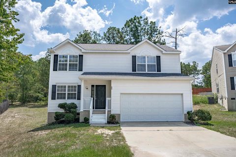 205 Drayden Court active home in Ridgewood, Lexington, SC