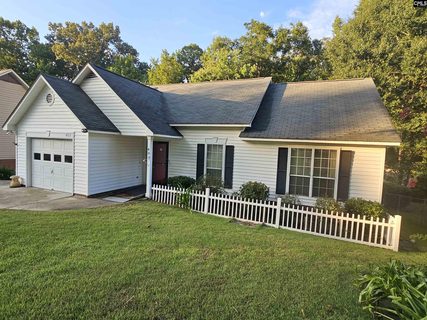 400 Sweet Thorne Road pending home in Heatherstone, Irmo, SC