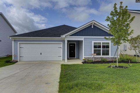 736 Common Widgeon Way active home in Canary Woods, Hopkins, SC