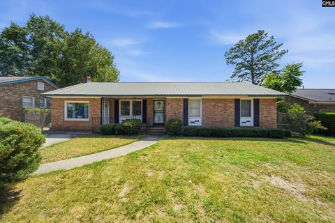 233 Redwood Court active home in Newcastle, Columbia, SC