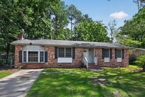 208 Bob White Avenue active home in Quail Creek, Hopkins, SC