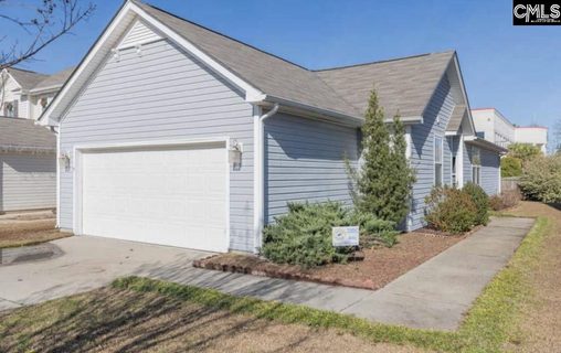 362 Charter Oak Court active home in Charter Oak, Lexington, SC