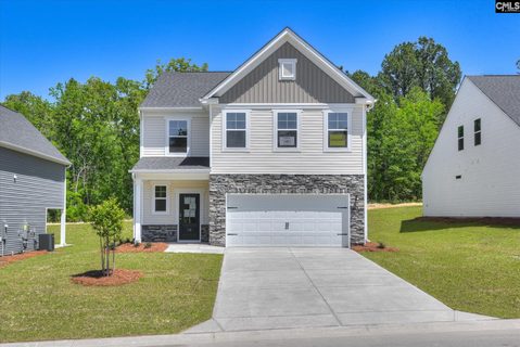 562 Old Charleston Road active home in Old Charleston Acres, Pelion, SC