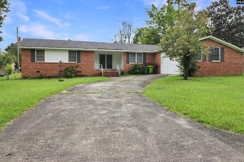2821 Cliffside Circle active home in Berkeley Forest, Columbia, SC