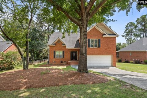 208 Winchester Court active home in Rolling Hills, West Columbia, SC