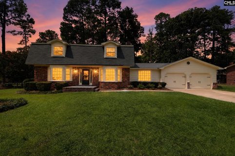 734 Kinlock Court active home in Spring Valley, Columbia, SC