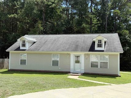 1107 William And Mary Court active home in Williamsburg West, Columbia, SC