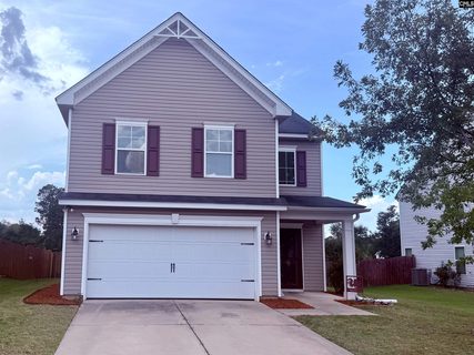 726 Deertrack Run active home in Estates Of Persimmon Hill, Lexington, SC