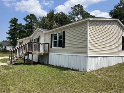 140 Castleville Courts active home in Ridgecrest, Lexington, SC