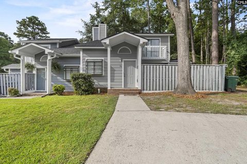104 Evian Place active home in Summerplace, Columbia, SC