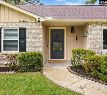 112 New Market Drive active home in Southgate, Lexington, SC