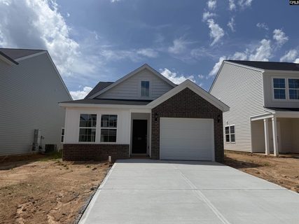 225 Laurinton Farms Drive active home in Laurinton Farms, Hopkins, SC