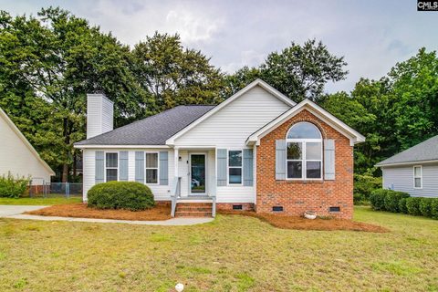 Homes in Golden Pond, Lexington