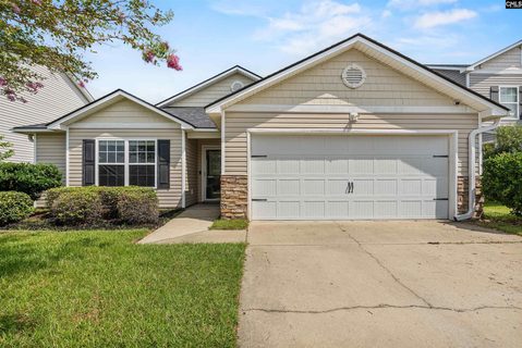 557 Rusting Oak Drive active home in Chandler Hall, Columbia, SC