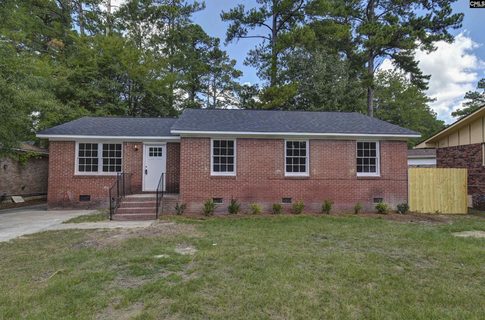 1025 Haverford Circle active home in Dunston Hills, Columbia, SC