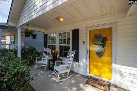 253 Montclaire Circle active home in Montclaire, West Columbia, SC