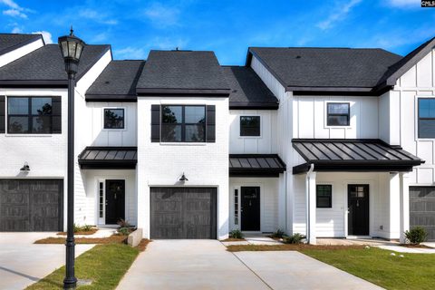 11 Fawn Spot Court active townhome in Deer Park, Elgin, SC