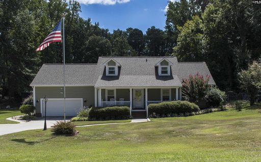 111 Woodbay Drive active home in Rollingwood, Lexington, SC