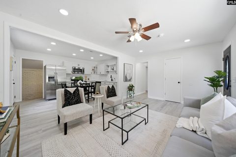 137 Westbridge Road active home in Charleswood, Columbia, SC