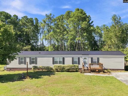 123 Castleville Court active home in Ridgecrest, Lexington, SC