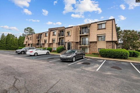1313 Old Manor Road active home in Briargate, Columbia, SC