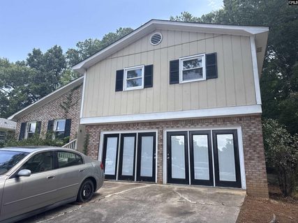 525 Friarsgate Boulevard active home in New Friarsgate, Irmo, SC