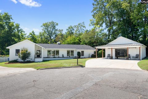 A home in Lake Katherine