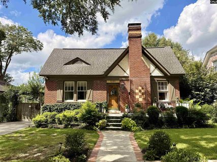 1201 Fairview Drive active home in Melrose Heights, Columbia, SC