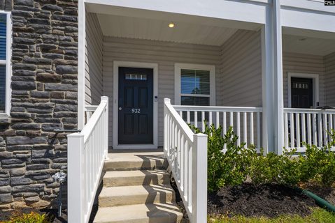 932 Drake Grove Lane active home in Harbison Grove, Columbia, SC
