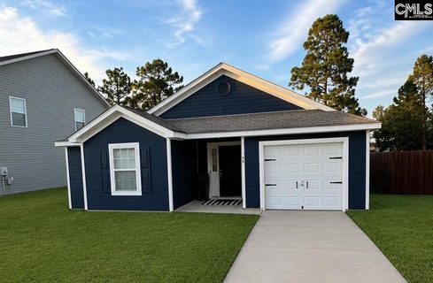 146 Drooping Leaf Drive active home in Persimmon Grove, Lexington, SC