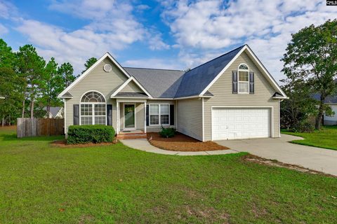 412 Knotts Court active home in Longs Pond Estates, Lexington, SC