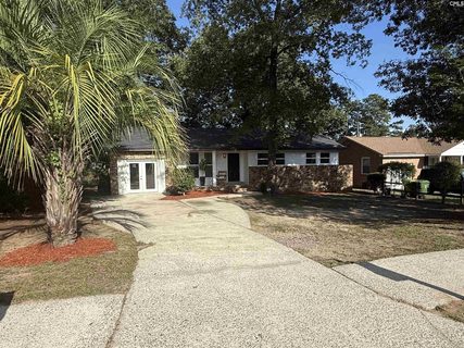 117 Crestmore Drive active home in Pine Lakes, Columbia, SC